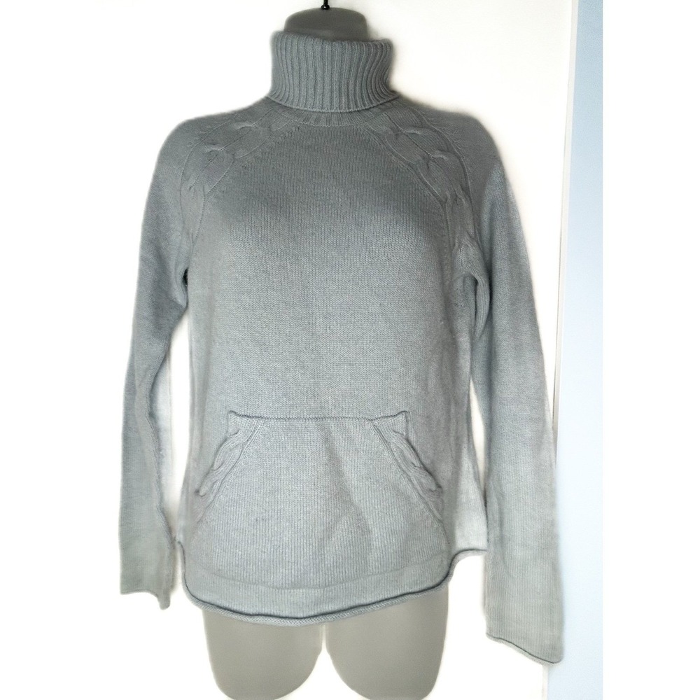Neiman Marcus Light Blue‎ Cashmere Turtleneck Sweater Medium